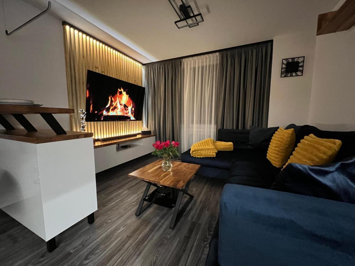 Apartman Piccoladuo V Banskej Bystrici بانْشكا بيشتريتْسا المظهر الخارجي الصورة